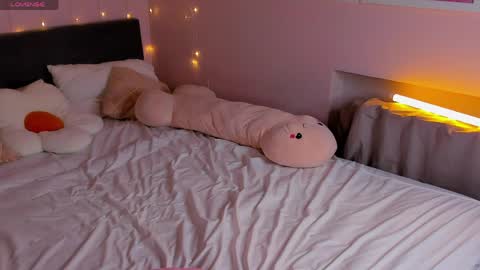 Snapshot of alice_kitagawa chatting on 04-09-26, 11:26 Alice online show from 04-09-26, 11:26