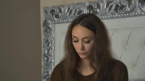 AliceMunro online show from 10-10-25, 03:55