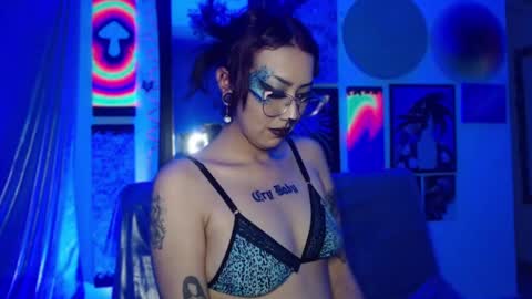      online show from 01-11-25, 05:10