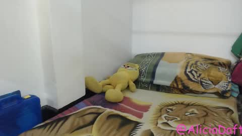 Alicia Aldara online show from 03-15-26, 04:40