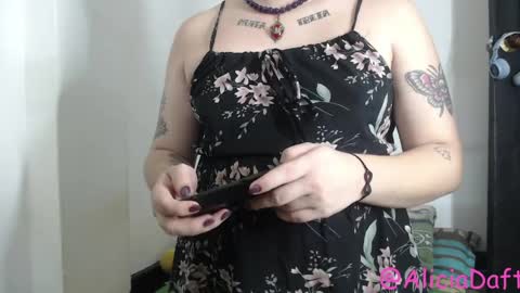 Alicia Aldara online show from 04-13-26, 08:09