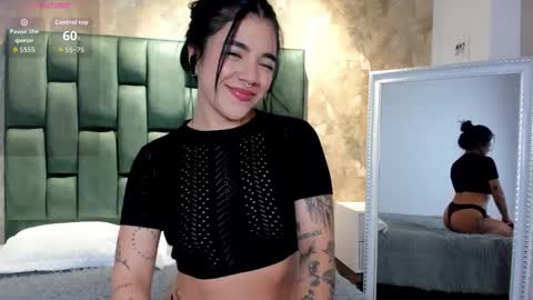 Snapshot of alice_rose5 chatting on 11-08-25, 02:56 Alice online show from 11-08-25, 02:56