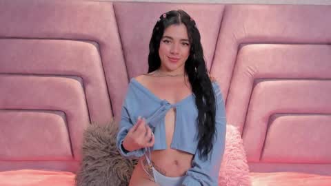 Snapshot of alice_rose5 chatting on 04-24-26, 04:04 Alice online show from 04-24-26, 04:04