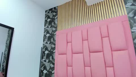 Snapshot of alice_rouusse chatting on 11-07-25, 11:54 alice_rouusse online show from 11-07-25, 11:54