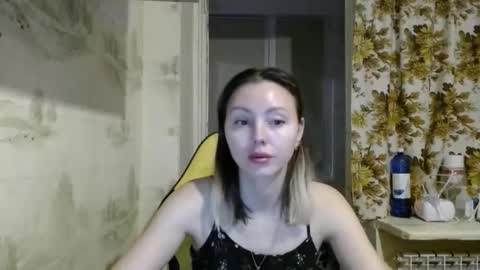 Snapshot of alice_smiles chatting on 02-06-26, 10:24 Alice smiles online show from 02-06-26, 10:24