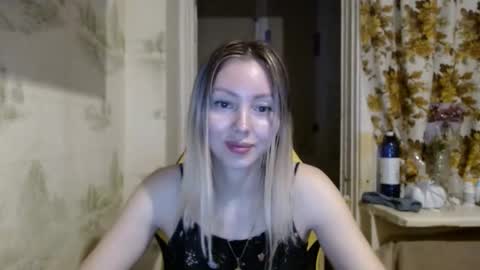 Snapshot of alice_smiles chatting on 03-21-26, 01:54 Alice smiles online show from 03-21-26, 01:54