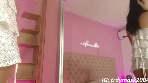 Sofia online show from 05-22-26, 12:44