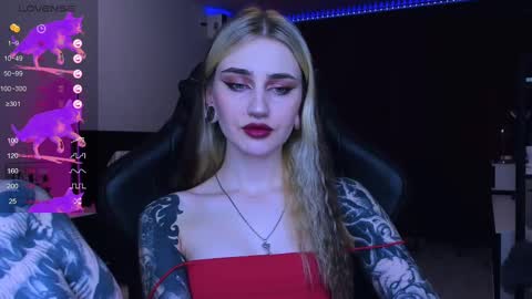 Snapshot of alice_specter chatting on 03-11-25, 05:57 Alice online show from 03-11-25, 05:57