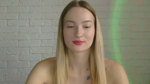 Alice online show from 10-21-25, 01:12