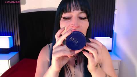Snapshot of alice_sweetmomma chatting on 06-27-26, 08:47 Alice online show from 06-27-26, 08:47