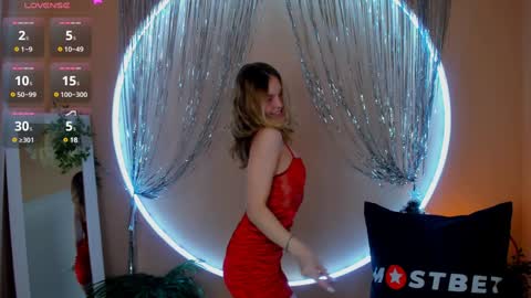 Snapshot of alice_tucci chatting on 12-27-24, 01:50 Alice online show from 12-27-24, 01:50