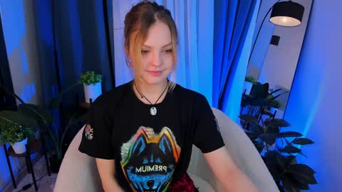 Snapshot of alice_tucci chatting on 01-14-25, 01:17 Alice online show from 01-14-25, 01:17