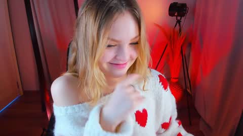 Snapshot of alice_tucci chatting on 01-29-25, 07:43 Alice online show from 01-29-25, 07:43