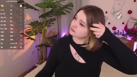 Alice  online show from 01-11-25, 04:57