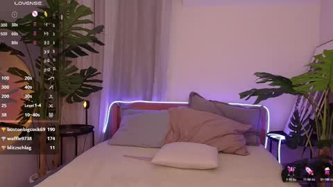 Alice  online show from 03-01-25, 06:54