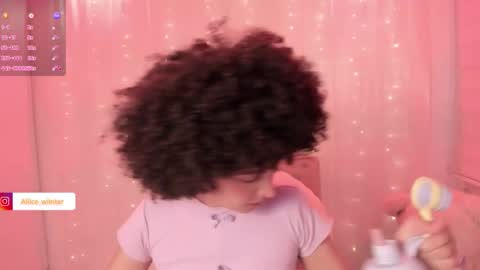 Alice  online show from 11-17-25, 06:24