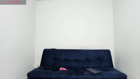Snapshot of alice_williiams chatting on 05-12-26, 02:36 alice williiams online show from 05-12-26, 02:36