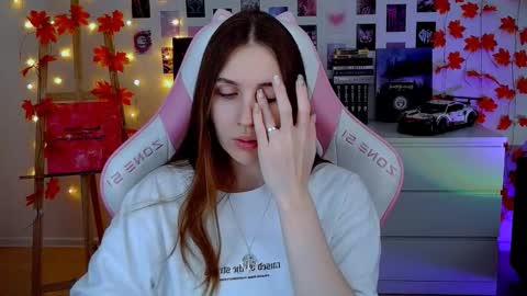 alicecharmy online show from 11-28-25, 07:11