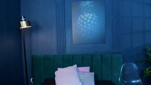 Snapshot of alicecoule chatting on 05-18-26, 11:38 Alice online show from 05-18-26, 11:38