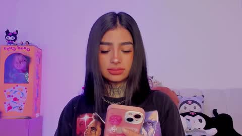 Snapshot of alicee_0 chatting on 10-04-25, 08:51 Alice online show from 10-04-25, 08:51