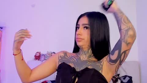 Alice  online show from 04-26-26, 04:37