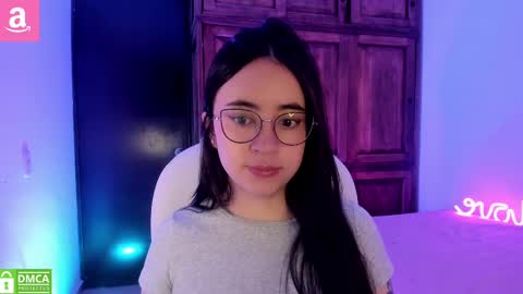 Snapshot of alicee_2 chatting on 09-24-25, 01:14 Aliceee .. 97YP9VWGZHrefnav wishlist lists 1 online show from 09-24-25, 01:14