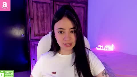 Snapshot of alicee_2 chatting on 11-13-25, 04:39 Aliceee .. 97YP9VWGZHrefnav wishlist lists 1 online show from 11-13-25, 04:39