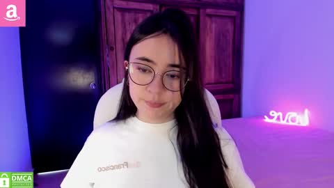 Snapshot of alicee_2 chatting on 11-26-25, 08:32 Aliceee .. 97YP9VWGZHrefnav wishlist lists 1 online show from 11-26-25, 08:32