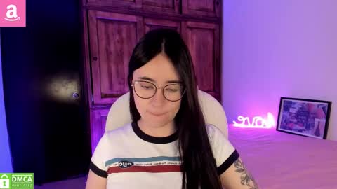 Aliceee  ..   97YP9VWGZHrefnav wishlist lists 1 online show from 01-06-26, 09:35