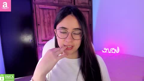 Aliceee  ..   97YP9VWGZHrefnav wishlist lists 1 online show from 03-11-26, 04:13