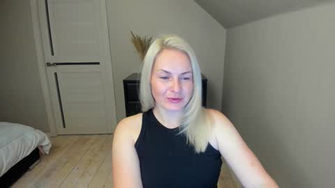 Alicee online show from 10-11-25, 07:23