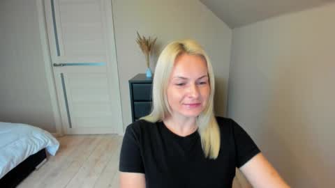 Alicee online show from 10-20-25, 08:48