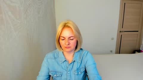 Alicee online show from 04-19-26, 11:42