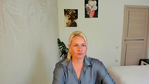 Snapshot of alicee__grace chatting on 07-30-26, 11:53 Alicee online show from 07-30-26, 11:53