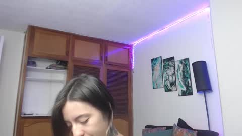 alicee_logan_ online show from 10-11-25, 01:27