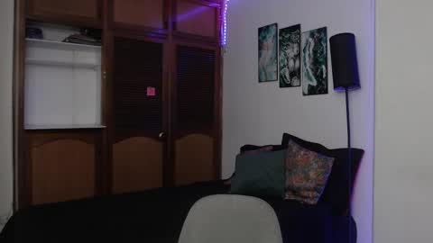 alicee_logan_ online show from 10-13-25, 01:38