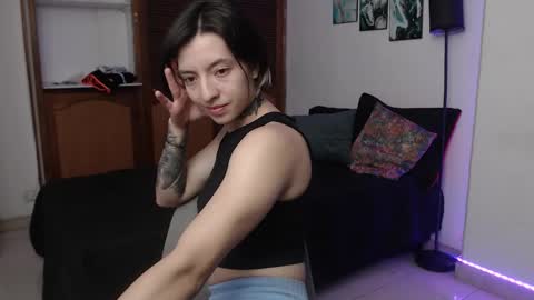 alicee_logan_ online show from 10-22-25, 12:33