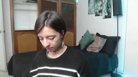 alicee_logan_ online show from 10-29-25, 12:35