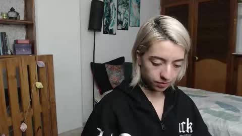 alicee_logan_ online show from 03-25-26, 02:28