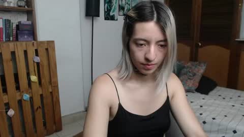 Snapshot of alicee_logan_ chatting on 07-05-26, 04:19 alicee_logan_ online show from 07-05-26, 04:19