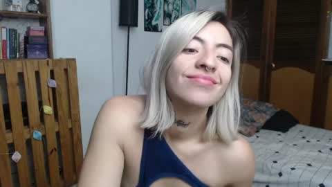 Snapshot of alicee_logan_ chatting on 07-14-26, 01:08 alicee_logan_ online show from 07-14-26, 01:08