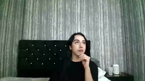 Snapshot of alicee_moonn chatting on 05-13-26, 08:16 alicee_moonn online show from 05-13-26, 08:16