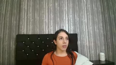 Snapshot of alicee_moonn chatting on 05-23-26, 06:56 alicee_moonn online show from 05-23-26, 06:56