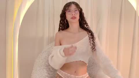 Snapshot of alicee_rodriguez chatting on 07-16-26, 06:14 alice online show from 07-16-26, 06:14