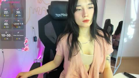 Snapshot of aliceeinwonderlanddd chatting on 02-28-26, 02:45 Alice online show from 02-28-26, 02:45