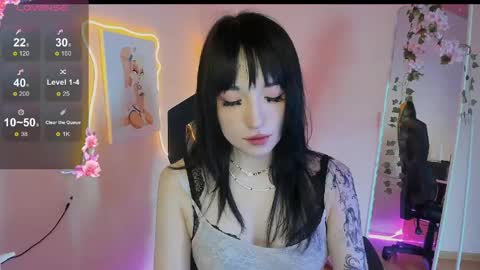 Snapshot of aliceeinwonderlanddd chatting on 04-21-26, 02:48 Alice online show from 04-21-26, 02:48
