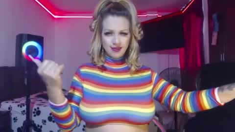 Snapshot of aliceesmiths chatting on 03-07-25, 06:33 aliceesmiths online show from 03-07-25, 06:33