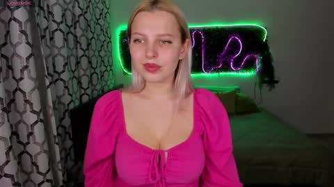 Alice online show from 02-11-25, 01:51