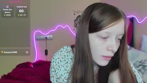 Alie online show from 10-12-25, 01:37