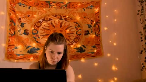 Alice online show from 04-18-26, 05:55